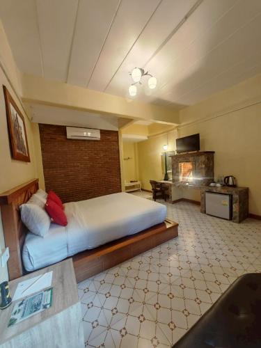 kenikar raintree residence hotel