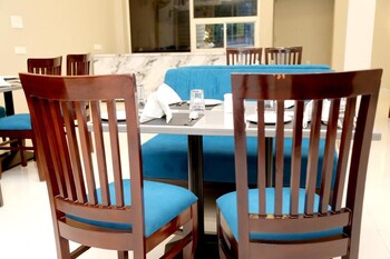 jmc hotel safar inn mhow