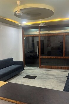 suriya inn