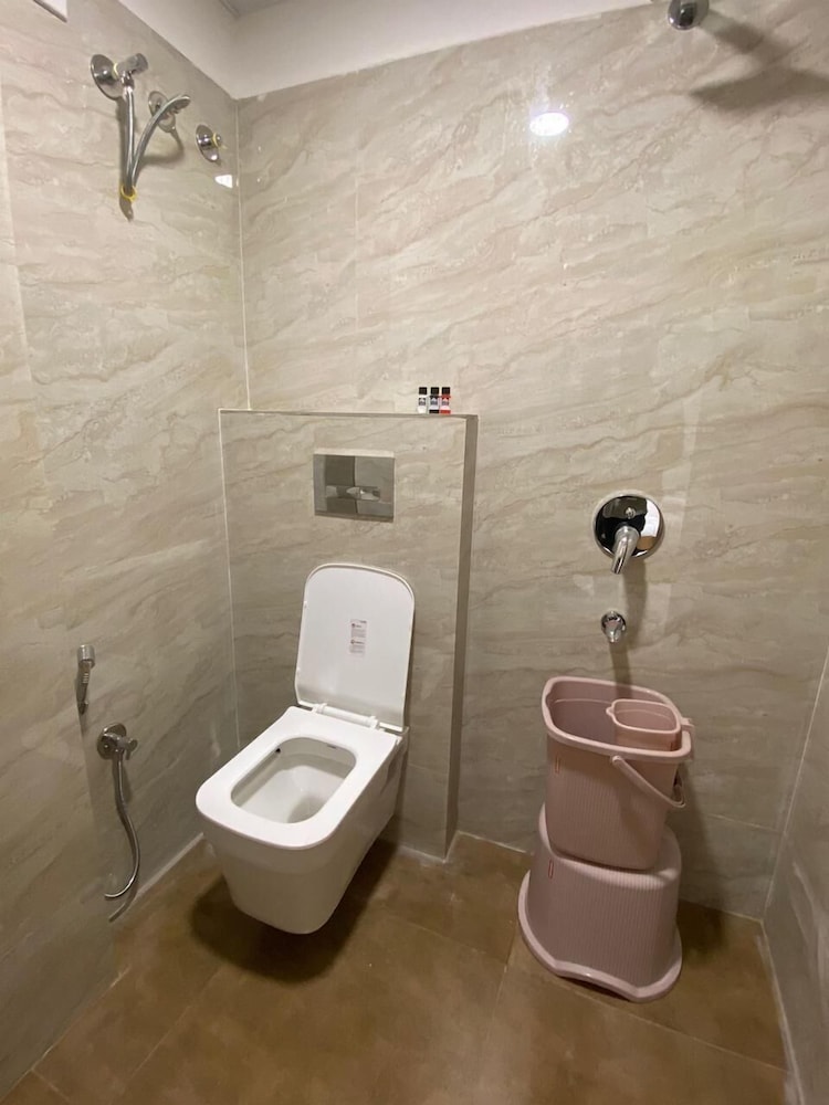 jmb hotel height
