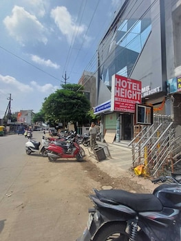 jmb hotel height