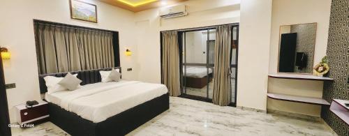 hotel sahara residency