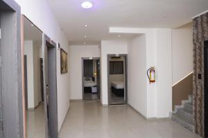 hotel sahara residency