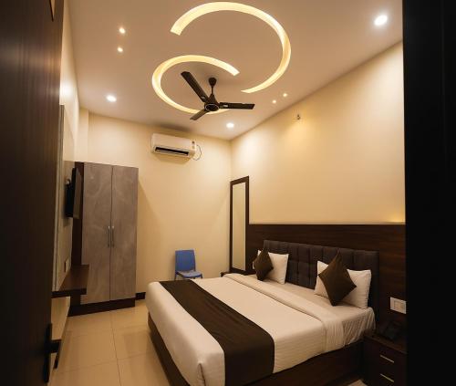 Hotel Dev Kripa,,2 star