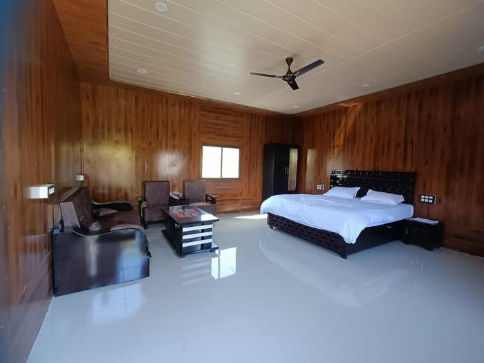 far out field resort mount abu