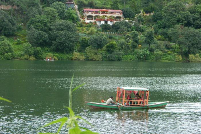 bougainvilla mountain retreat
