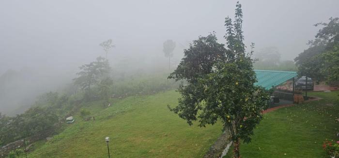 bougainvilla mountain retreat