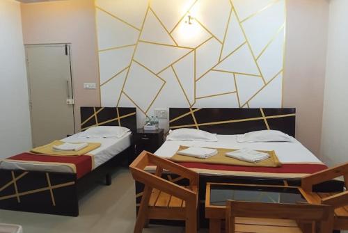 Royal Comfort Inn,,3 star