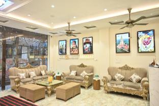hotel kashi mantram