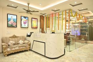 hotel kashi mantram