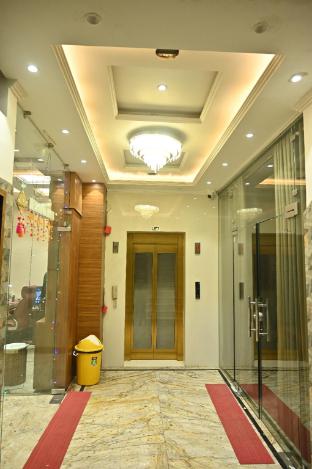 hotel kashi mantram