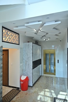 hotel kashi mantram