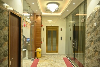 hotel kashi mantram