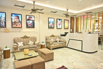 hotel kashi mantram