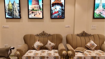 hotel kashi mantram