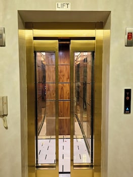 hotel kashi mantram