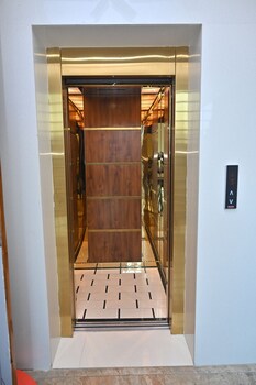 hotel kashi mantram