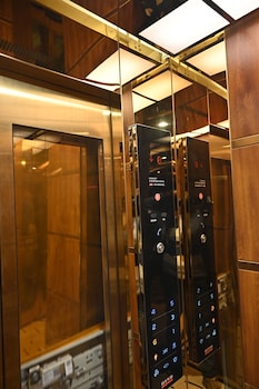 hotel kashi mantram
