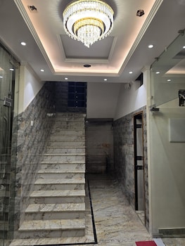hotel kashi mantram