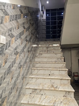 hotel kashi mantram
