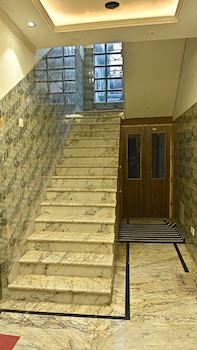 hotel kashi mantram