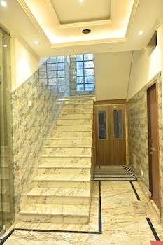 hotel kashi mantram