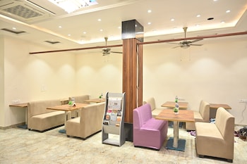 hotel kashi mantram