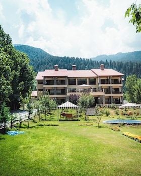 heevan villas sonamarg
