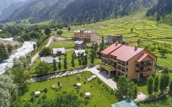 heevan villas sonamarg