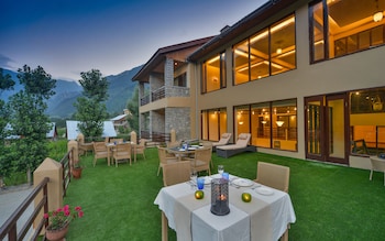 heevan villas sonamarg