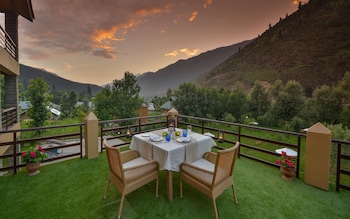 heevan villas sonamarg