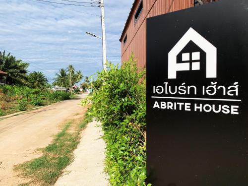abrite house tiny house koh lanta