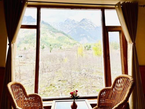orzu boutique stays burwa manali