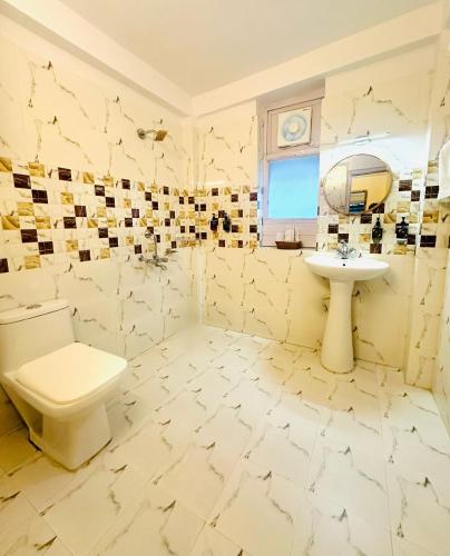 orzu boutique stays burwa manali