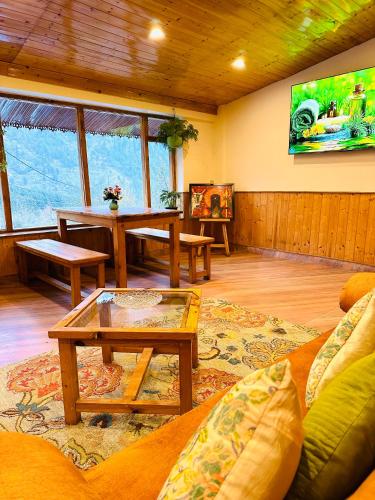 orzu boutique stays burwa manali