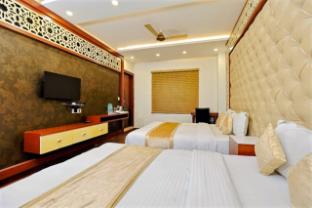 hotel ishaan residency mgm club