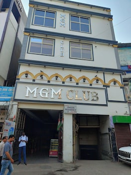 hotel ishaan residency mgm club