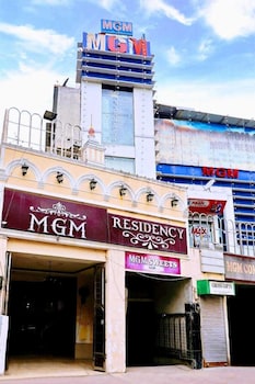 hotel ishaan residency mgm club
