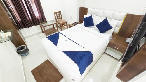 Hotel Skyland,,2 star