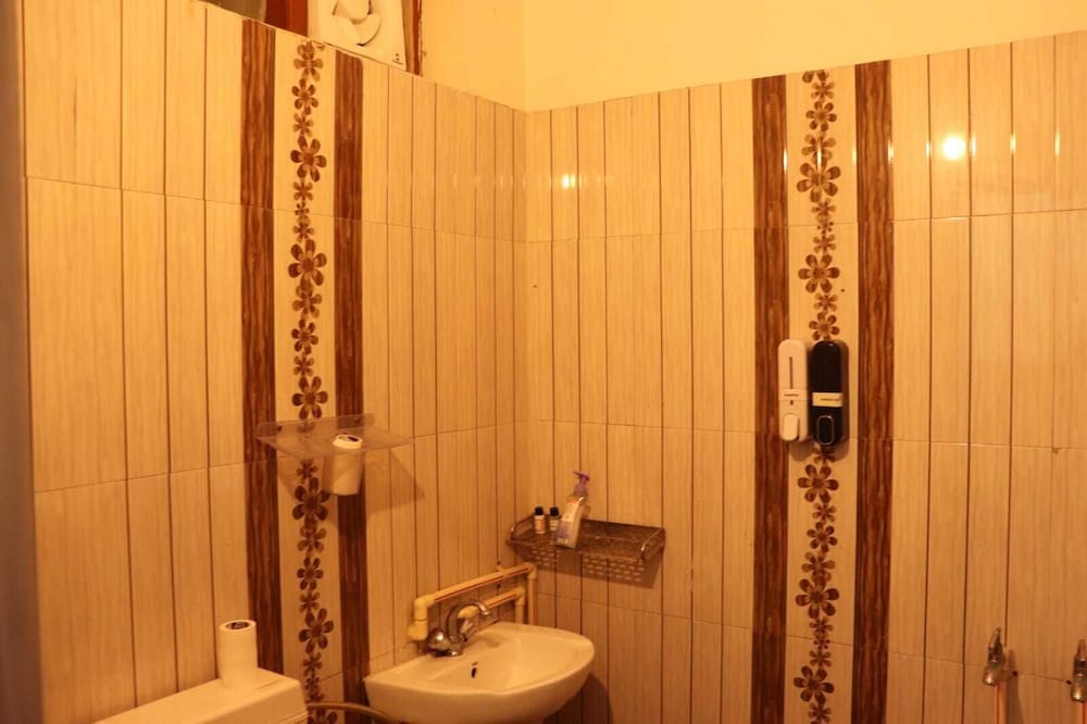 deodar cottage scenic view next to nature