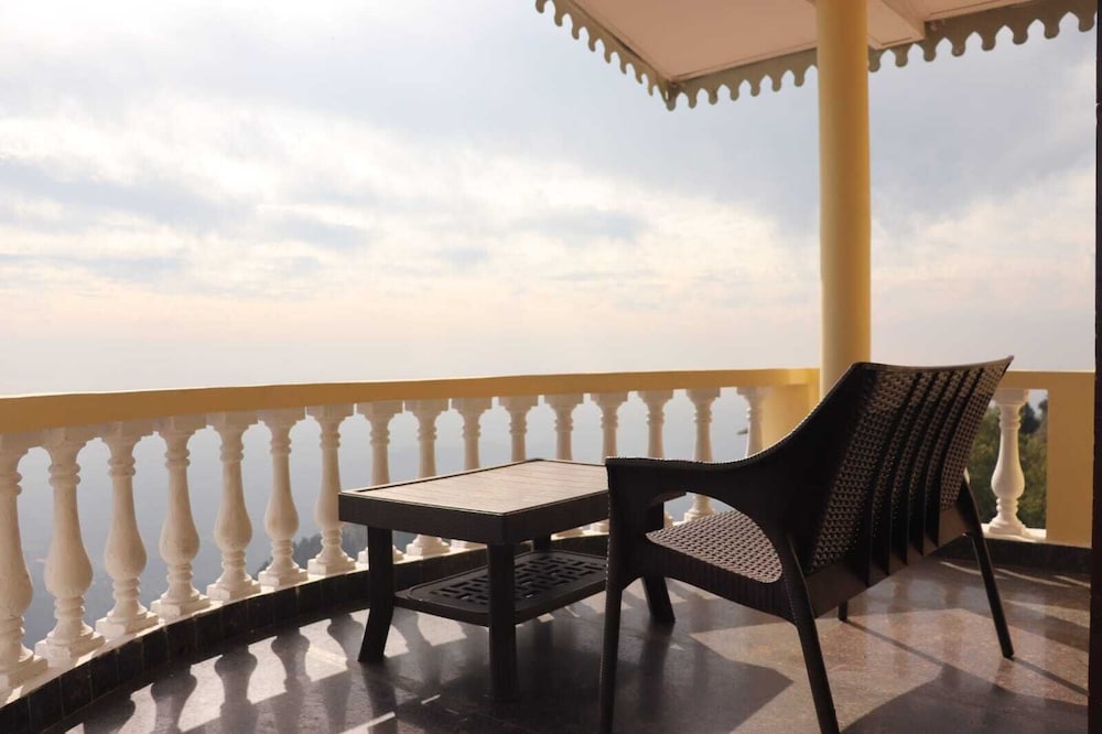 deodar cottage scenic view next to nature