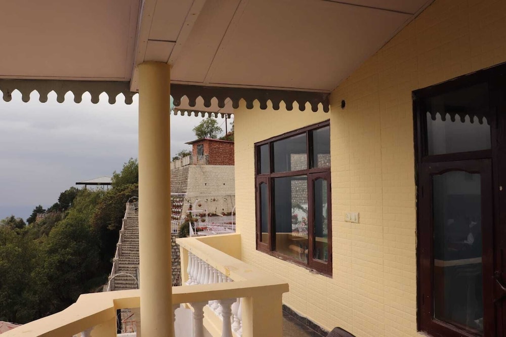 deodar cottage scenic view next to nature