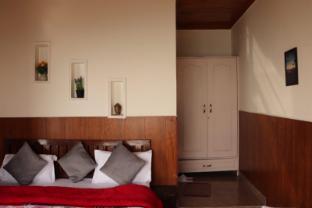 deodar cottage scenic view next to nature