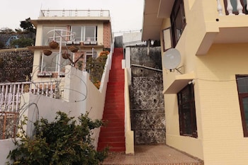 deodar cottage scenic view next to nature