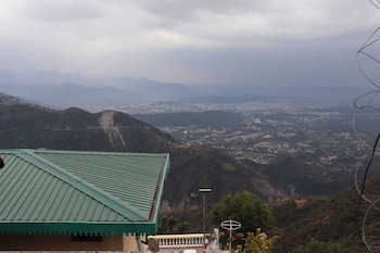 deodar cottage scenic view next to nature