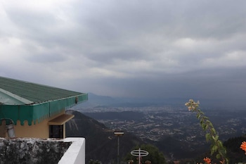 deodar cottage scenic view next to nature