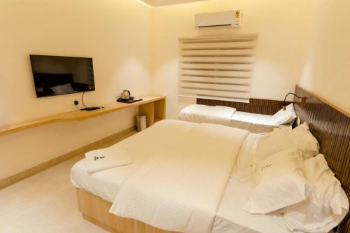 Sri Senthoor Velavan Palace Ssv Palace,,5 star