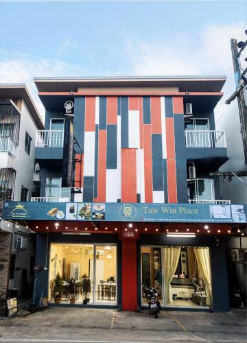 Taw Win Place,,3 star