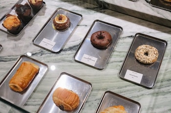 the quarter saphan khwai by uhg