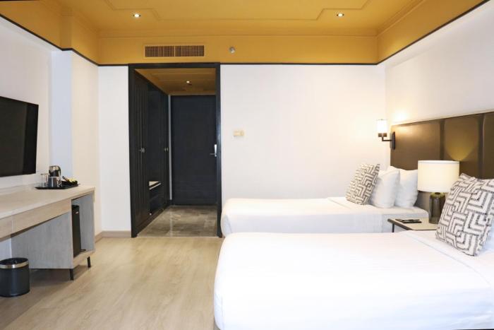 the quarter saphan khwai by uhg